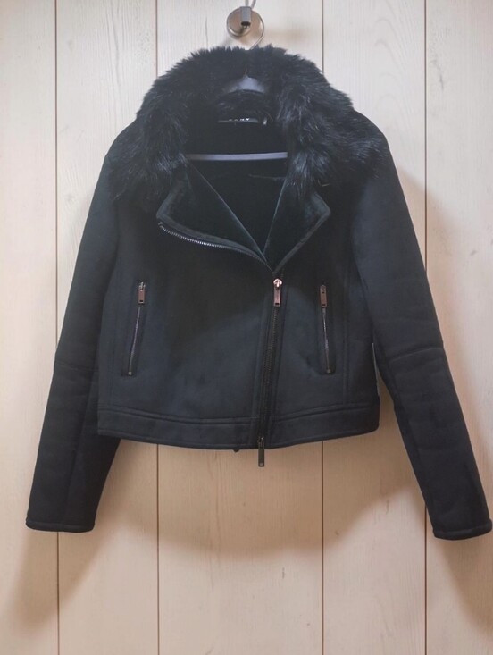 Dkny Jackets & Blazers - DKNY Black Faux Suede & Faux Fur Collar Moto Jacket - Size L